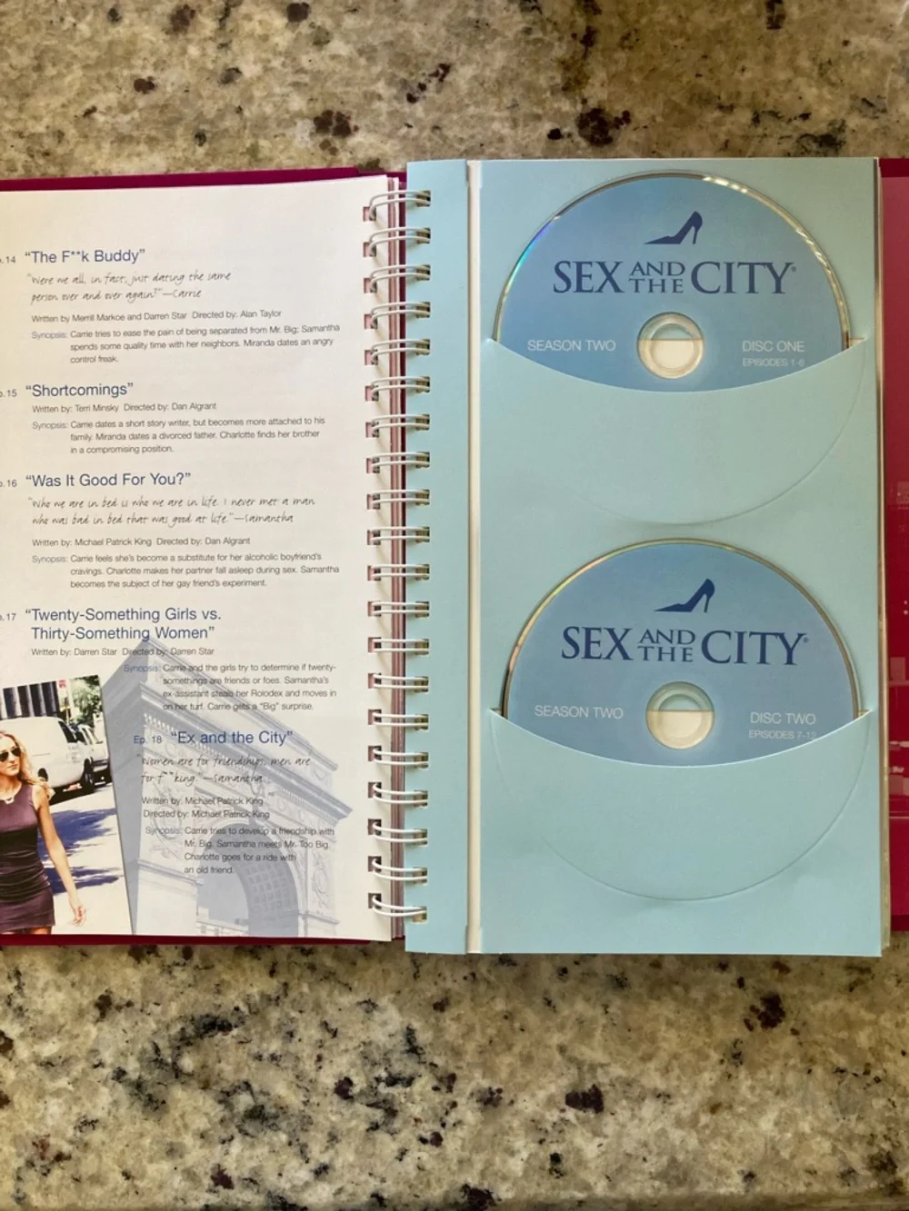 Sex and the City Complete Series - Picture 3 of 16